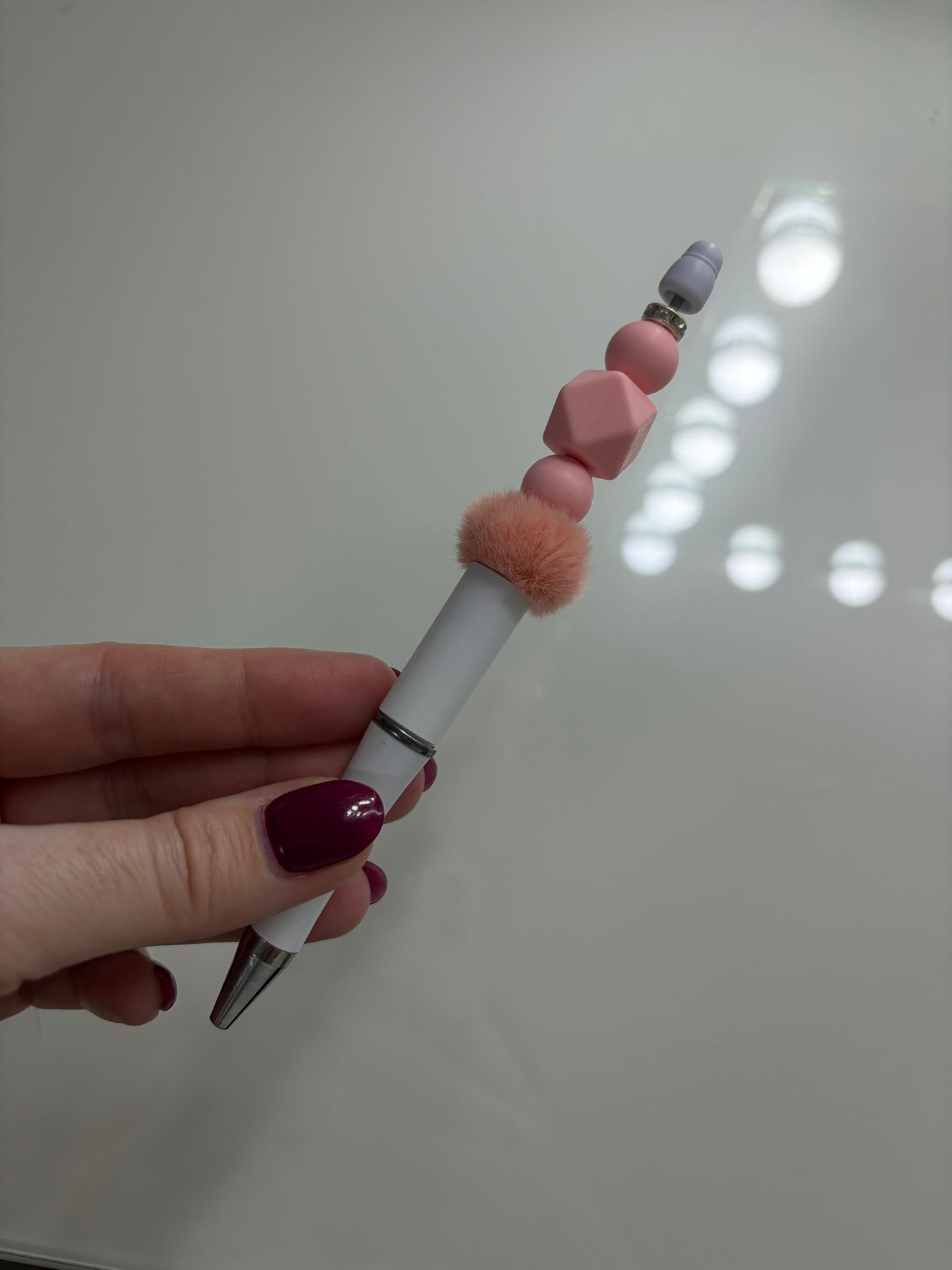 White Peach Pen