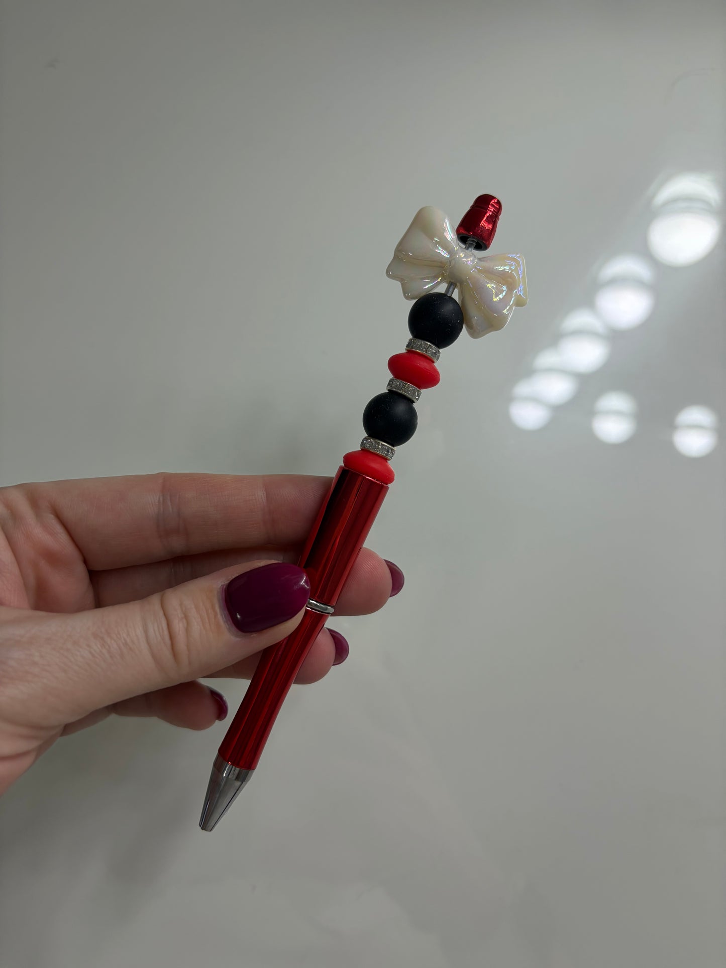 Red Bow Pen